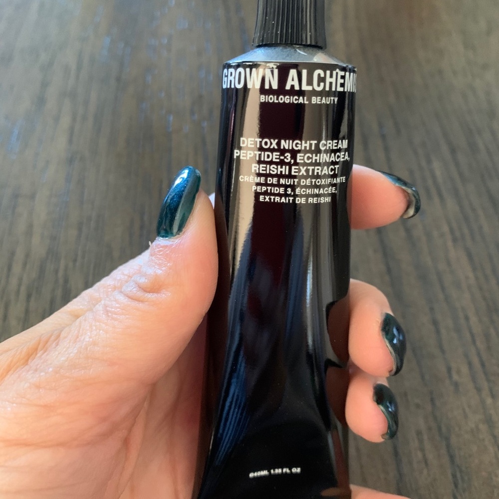 Detox night cream